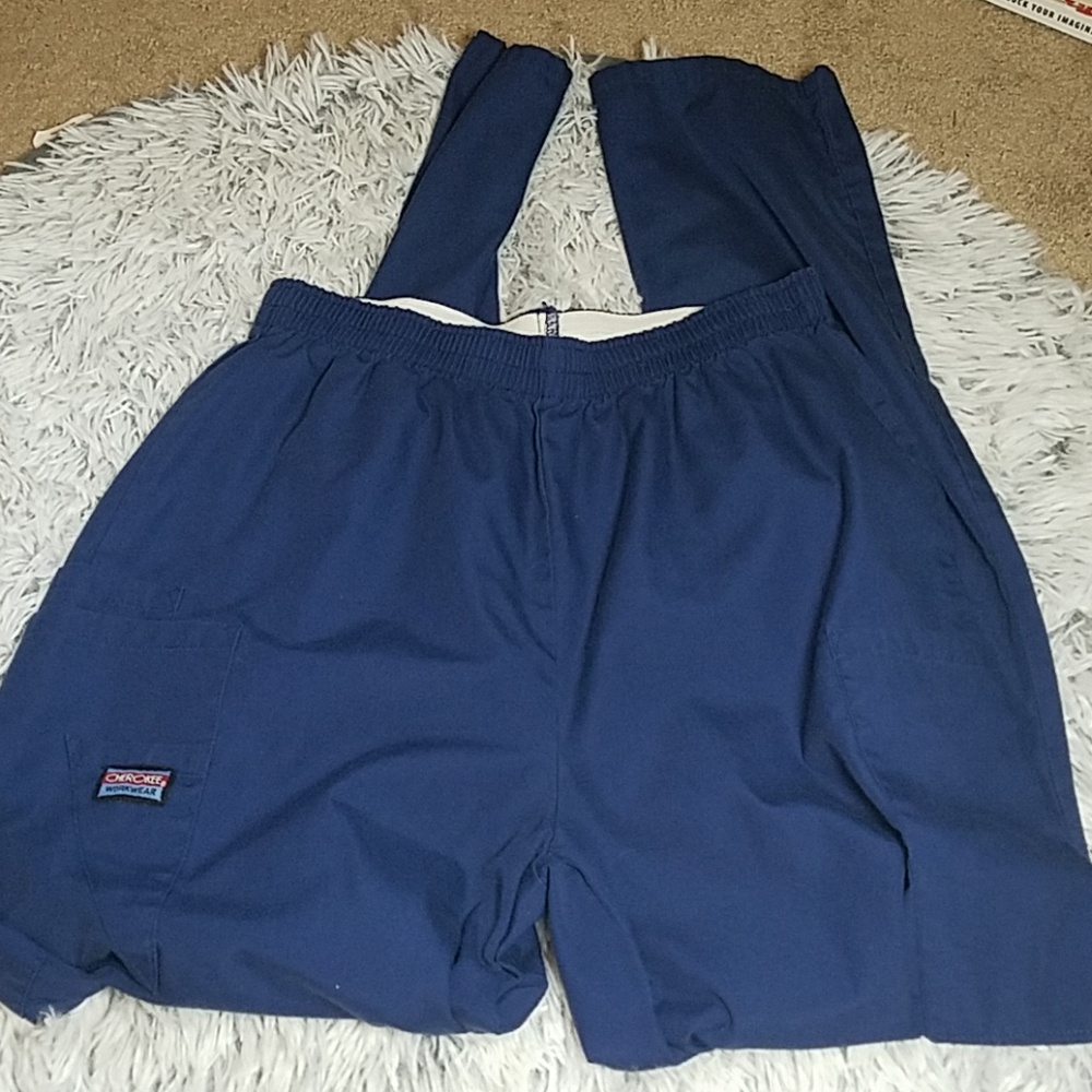 Pull Up Scrub Pants - Picture 2 of 3